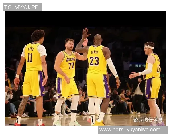 1997年湖人与爵士季后赛对决回顾与精彩瞬间分析